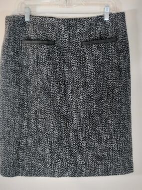 Atelier Luxe Boutique Black & White Tweed Pencil Skirt - Size 10